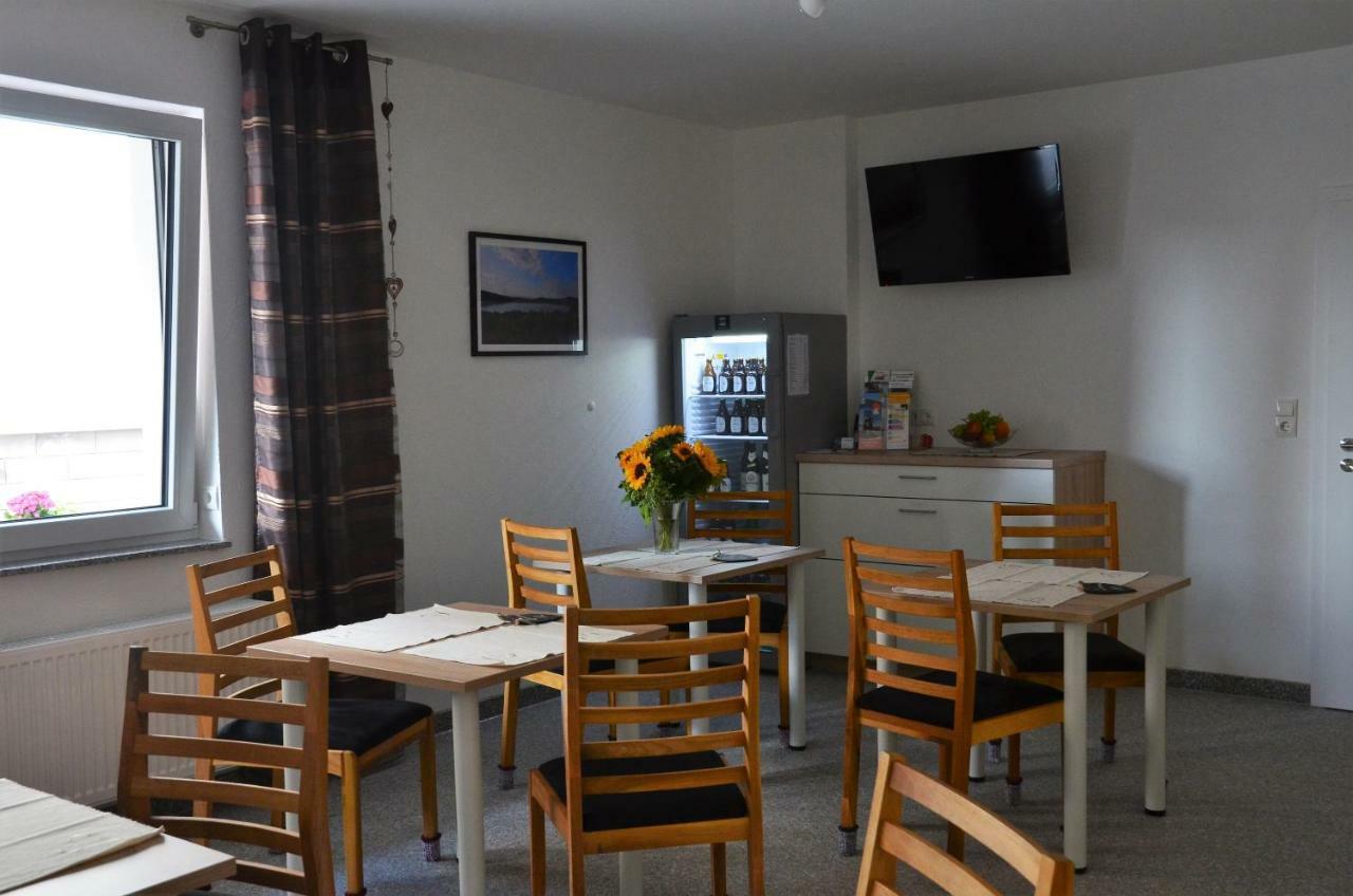 Gaestehaus Am Hochsimmer Ettringen  Luaran gambar