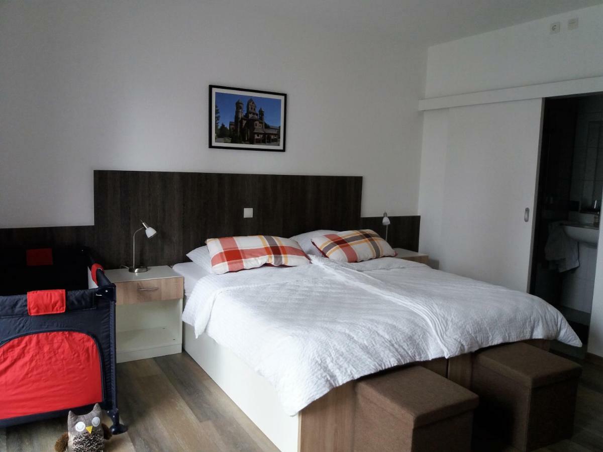 Gaestehaus Am Hochsimmer Ettringen  Luaran gambar