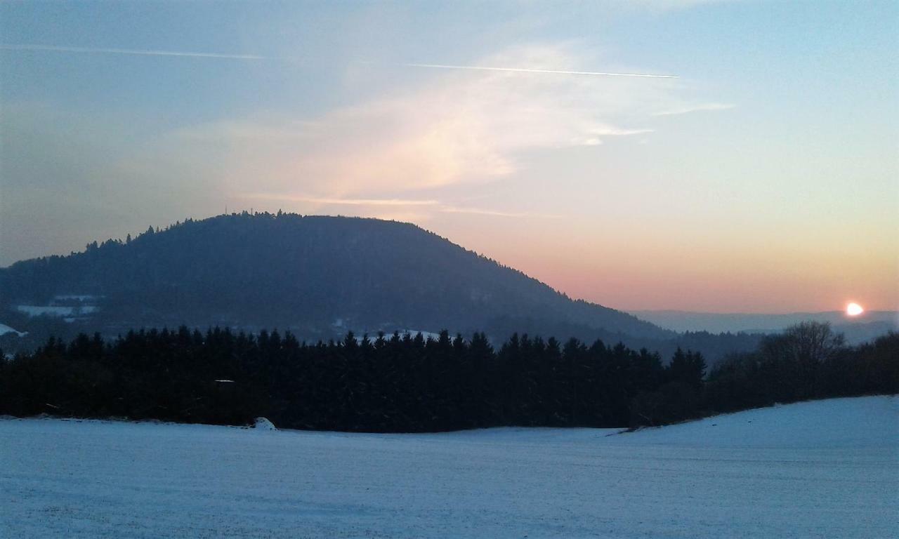 Gaestehaus Am Hochsimmer Ettringen  Luaran gambar